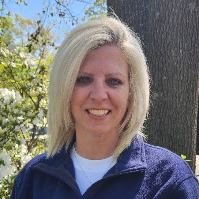 Headshot of Crystal Hines, Account Executive for Executive Home Care of Richmond